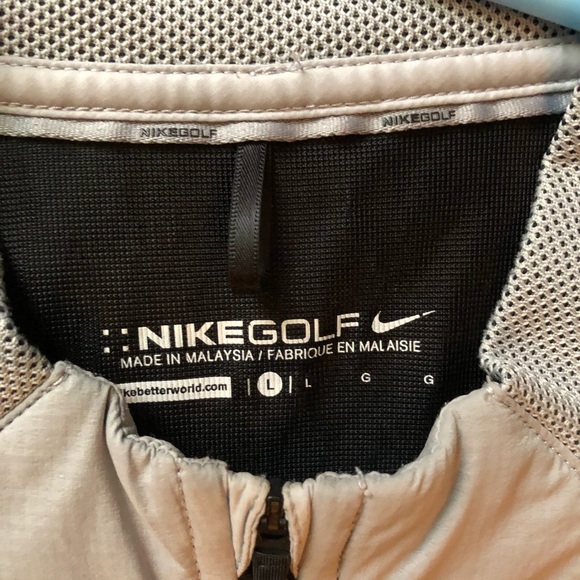Nike vest - Picture 3 of 3